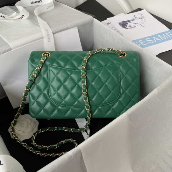 CHANEL CLASSIC FLAP HANDBAG Lambskin & Gold-Tone Metal Green A01112 