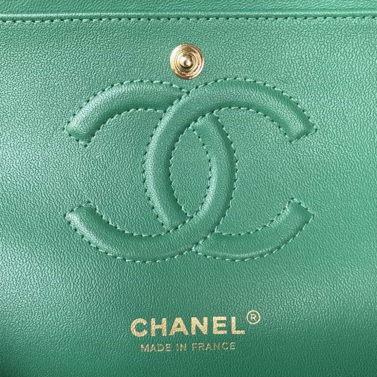 CHANEL CLASSIC FLAP HANDBAG Lambskin & Gold-Tone Metal Green A01112 