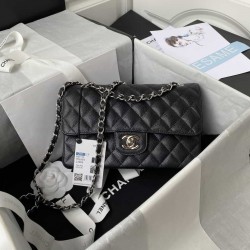 CHANEL SMALL CLASSIC FLAP HANDBAG Grained Calfskin & Silver-Tone Metal Black A01113