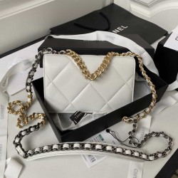 CHANEL 19 WALLET ON CHAIN White AP3267 