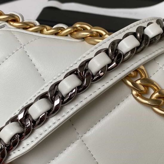 CHANEL 19 WALLET ON CHAIN White AP3267 