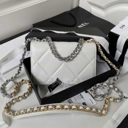 CHANEL 19 WALLET ON CHAIN White AP3267 