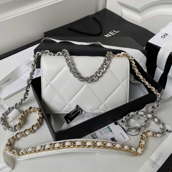 CHANEL 19 WALLET ON CHAIN White AP3267 