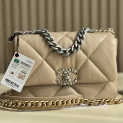 CHANEL 19 FLAP HANDBAG Apricot AS1160