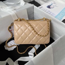 CHANEL MINI FLAP HANDBAG AS2615