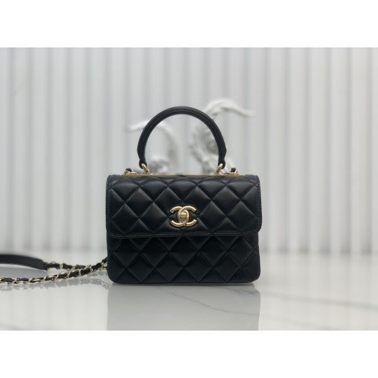 CHANEL Lambskin Tote Bag AS4654