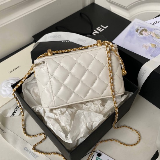 CHANEL Quilted Lambskin Shoulder Bag AP3651