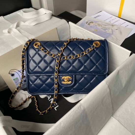 CHANEL Vintage Medium Classic Flap Lambskin Bag AS3586