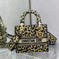 Christian Dior Medium Lady Dior Bag M0565