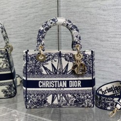 Christian Dior Medium Lady Dior Bag M0565