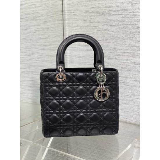 Christian Dior Medium Lady Dior Bag M0565