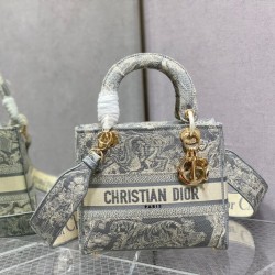 Christian Dior Medium Lady Dior Bag M0565