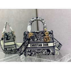 Christian Dior Medium Lady Dior Bag M0565