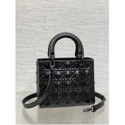 Christian Dior Medium Lady Dior Bag M0565