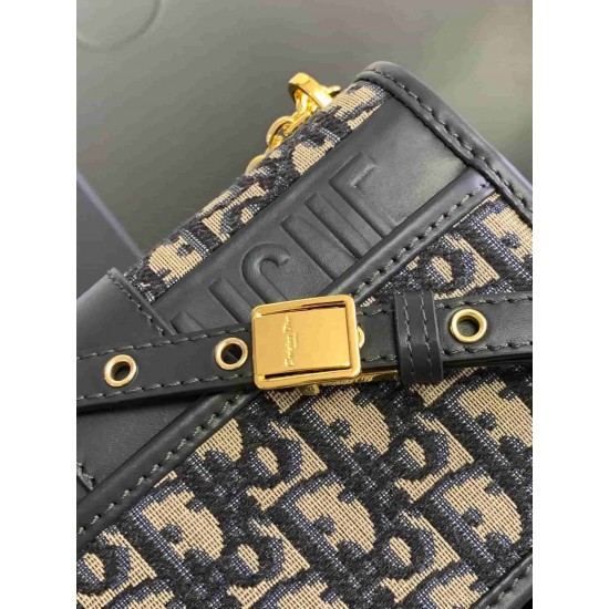 Christian Dior 30 Montaigne East-West Bag with Chain M9334