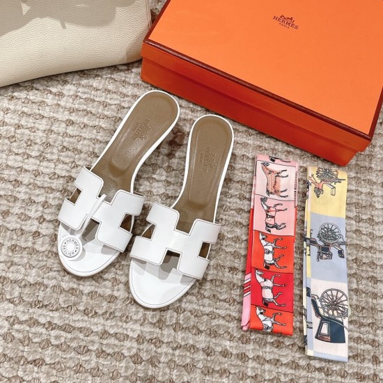 HERMES OASIS SANDALS