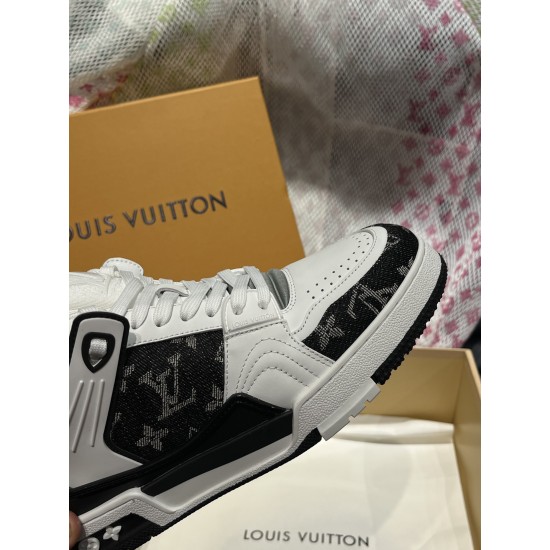 Louis Vuitton Trainer Sneakers 