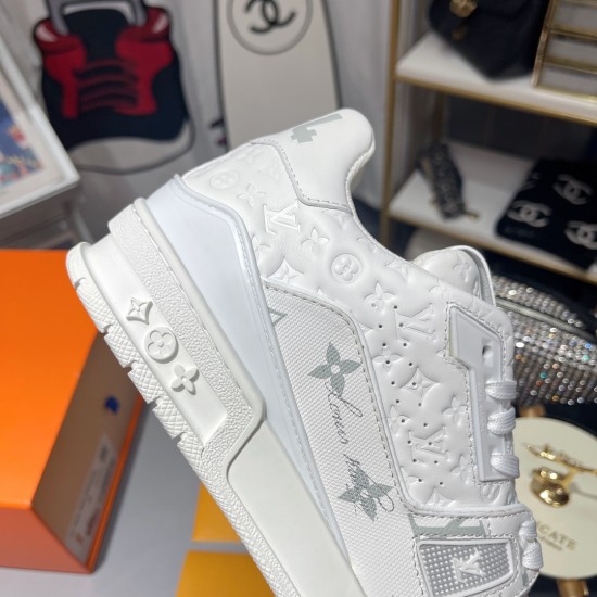 Louis Vuitton Trainer Sneakers 