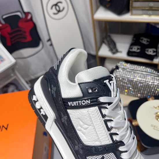 Louis Vuitton Trainer Sneakers 