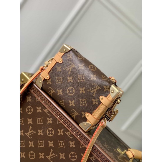 Louis Vuitton Side Trunk PM M46815