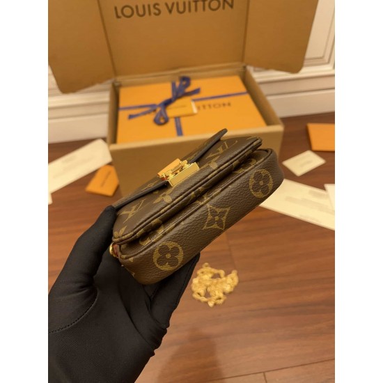 Louis Vuitton Micro Métis M81267