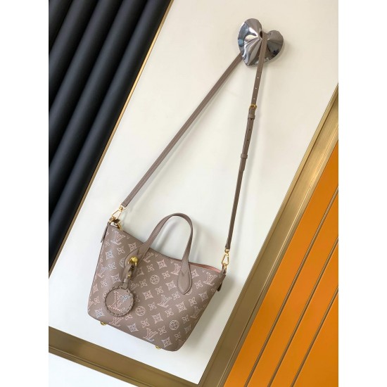 Louis Vuitton Blossom PM bag M23758