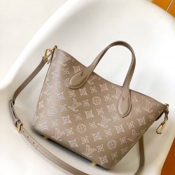 Louis Vuitton Blossom PM bag M23758