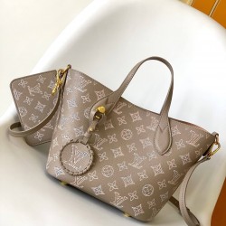 Louis Vuitton Blossom PM bag M23758