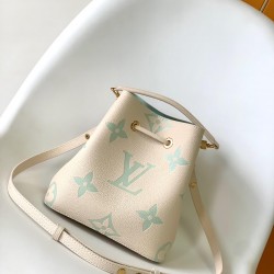 Louis Vuitton Néonoé BB Bucket Bag M24048