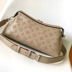 Louis Vuitton Mahina Hand It All PM Bag M24255