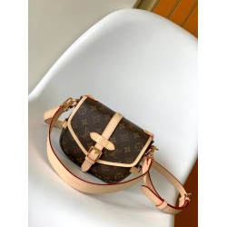 Louis Vuitton The Saumur BB handbag M46740