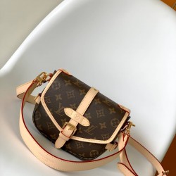 Louis Vuitton The Saumur BB handbag M46740