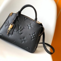 Louis Vuitton PETIT PALAIS BAG M58916