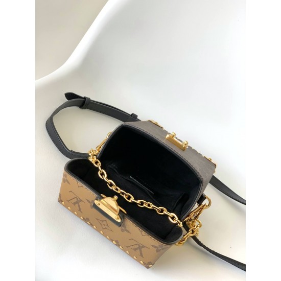 Louis Vuitton Camera Box bag M82465