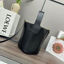 LOEWE Pebble Bucket Mini Bag 062342