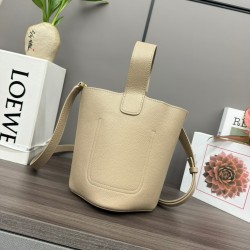 LOEWE Pebble Bucket Mini Bag 062342