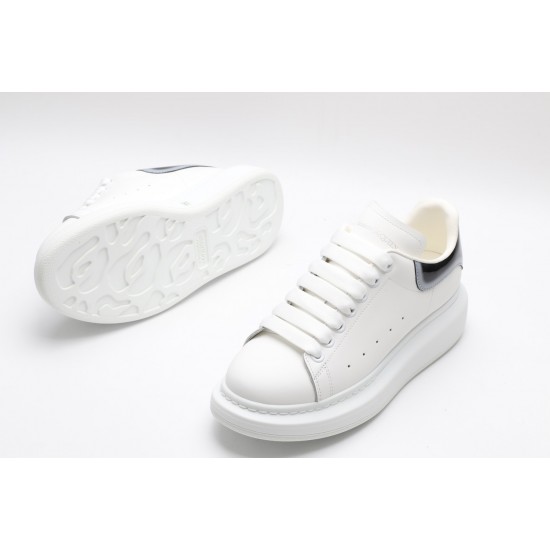 ALEXANDER MCQUEEN SNEAKERS 