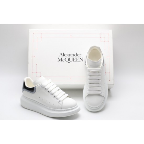 ALEXANDER MCQUEEN SNEAKERS 