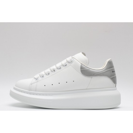 ALEXANDER MCQUEEN SNEAKERS 