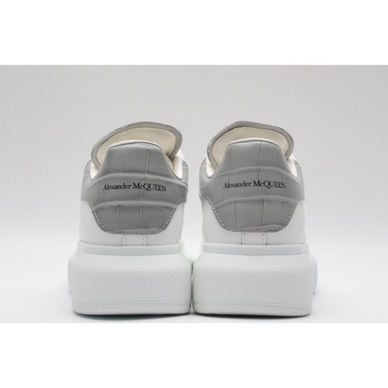 ALEXANDER MCQUEEN SNEAKERS 