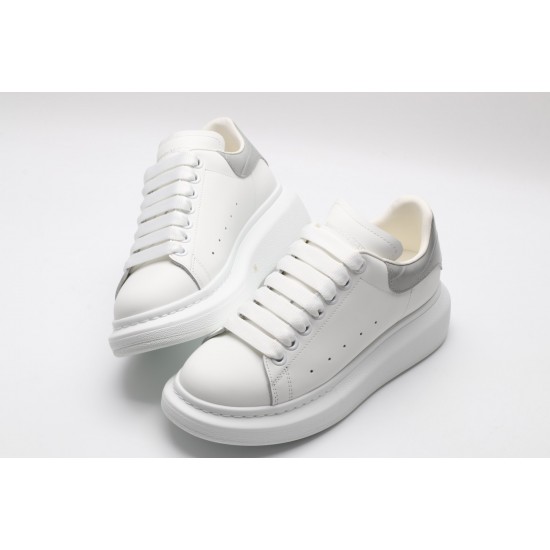 ALEXANDER MCQUEEN SNEAKERS 