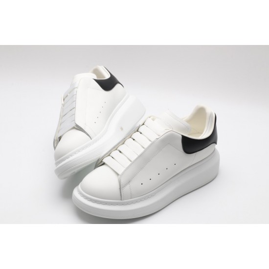 ALEXANDER MCQUEEN SNEAKERS 