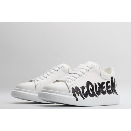 ALEXANDER MCQUEEN SNEAKERS 