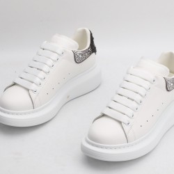 ALEXANDER MCQUEEN SNEAKERS 