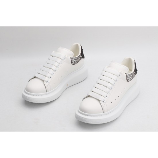 ALEXANDER MCQUEEN SNEAKERS 