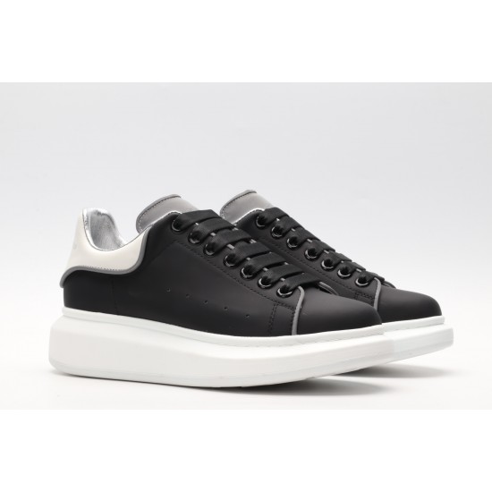 ALEXANDER MCQUEEN SNEAKERS 