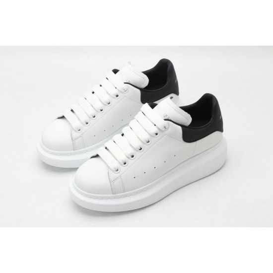 ALEXANDER MCQUEEN SNEAKERS 