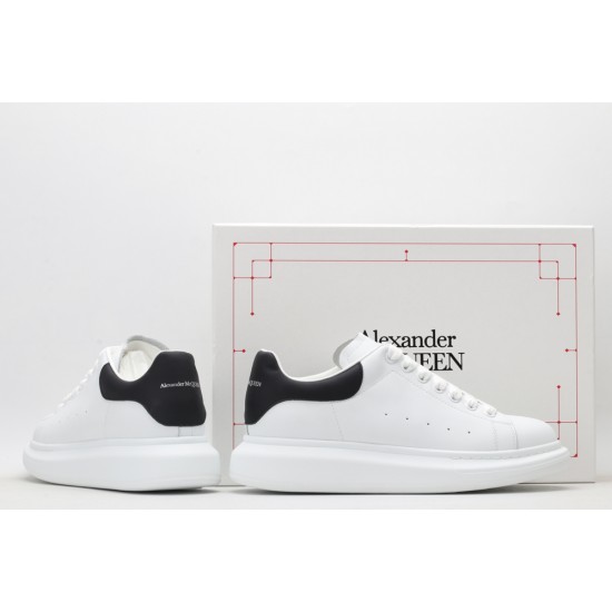 ALEXANDER MCQUEEN SNEAKERS 