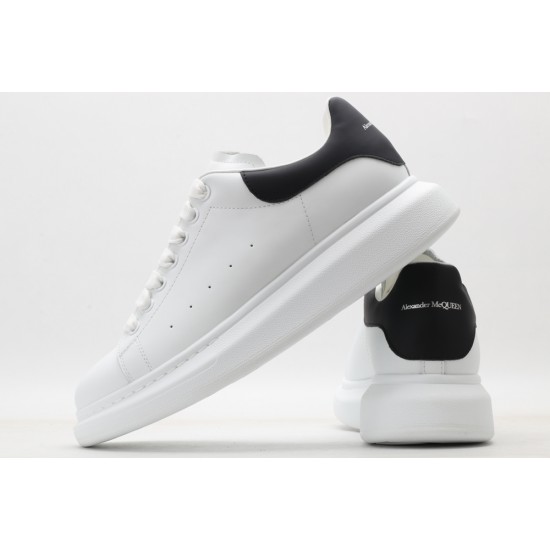 ALEXANDER MCQUEEN SNEAKERS 