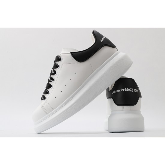 ALEXANDER MCQUEEN SNEAKERS 